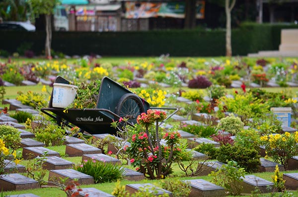 Kanchanaburi War Cemetery @lemonicks.com