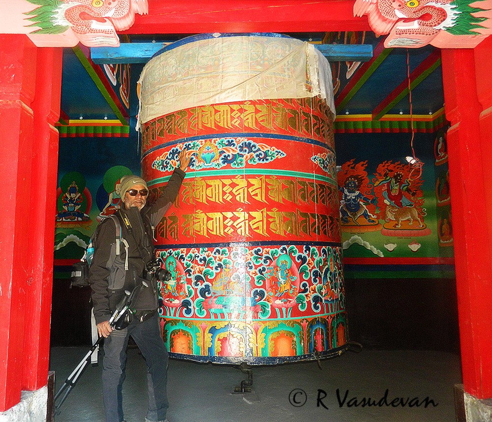Pray Pray Pray and start walking! Whole of Nepal is scattered with prayer wheels of all sizes. This was one of the bigger ones. 
