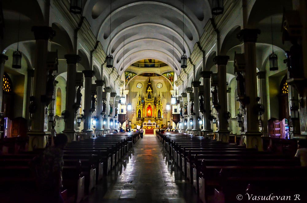 things to do Iloilo city, Western Visayas, Molo Church,