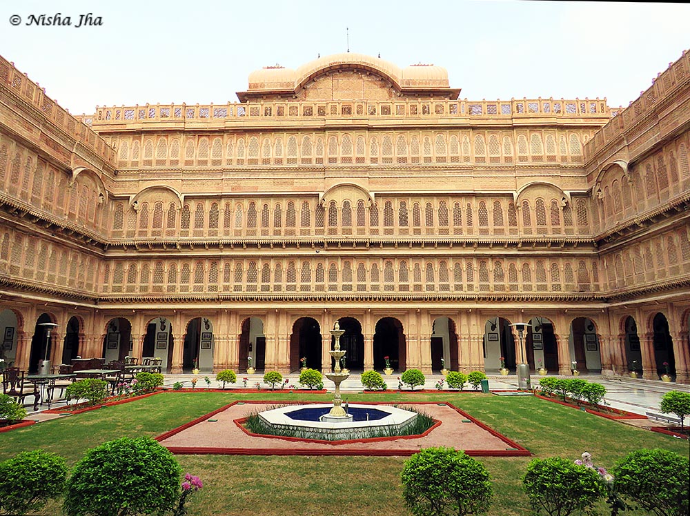 Laxmi Niwas palace - top 15 things to do bikaner @lemonicks.com