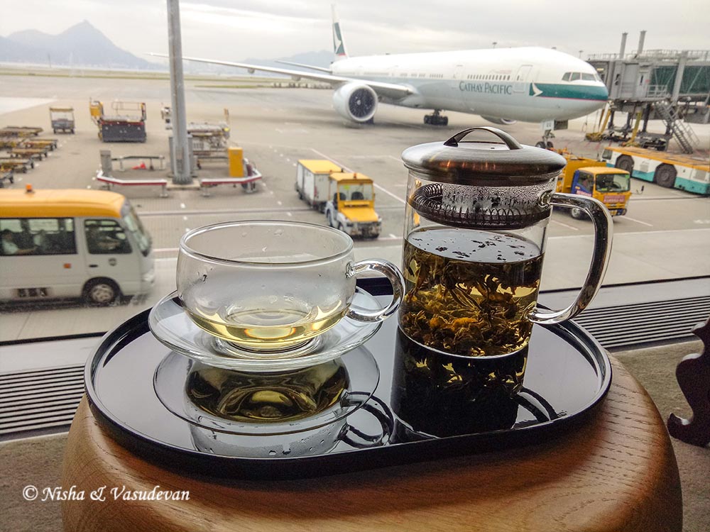 Cathay Pacific lounges and premium economy class