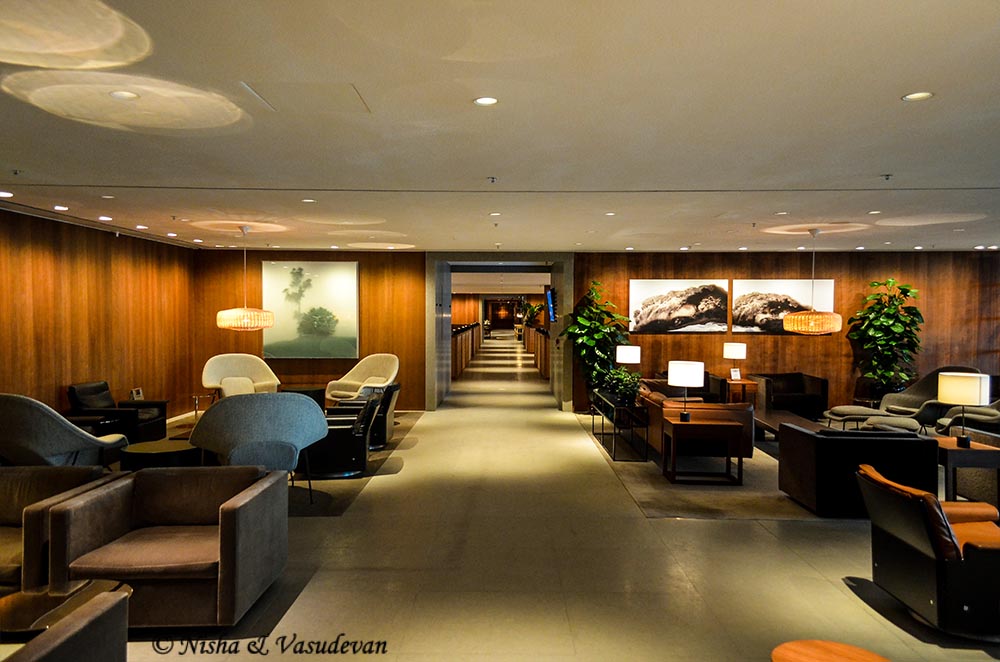 Cathay Pacific lounges and premium economy class