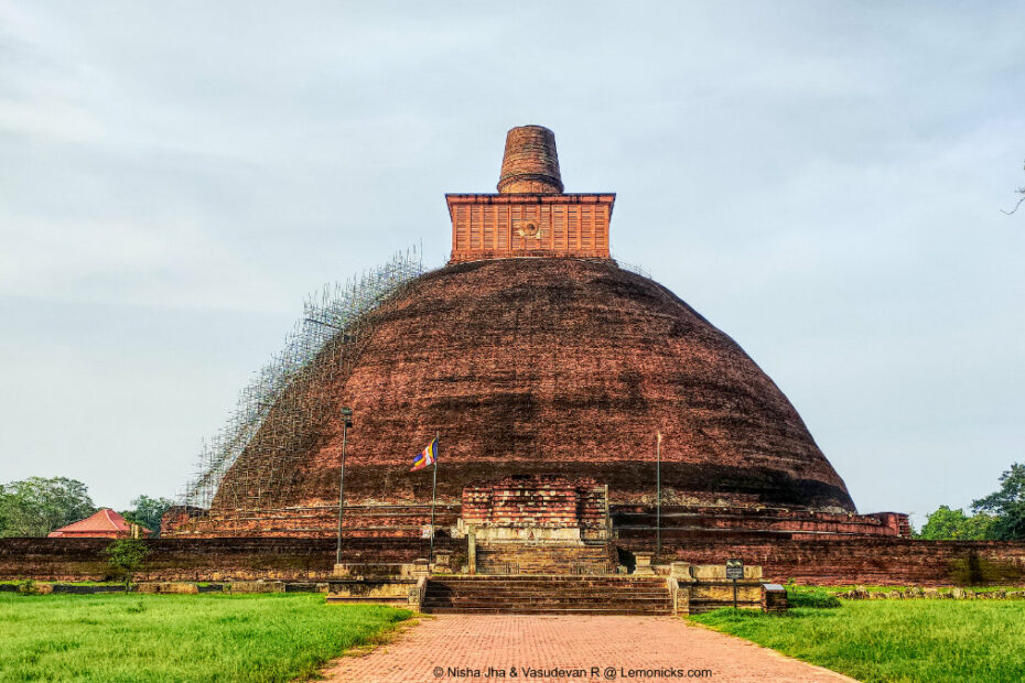 Jethavanaramaya Anuradhapura UNESCO world heritage site Sri Lanka