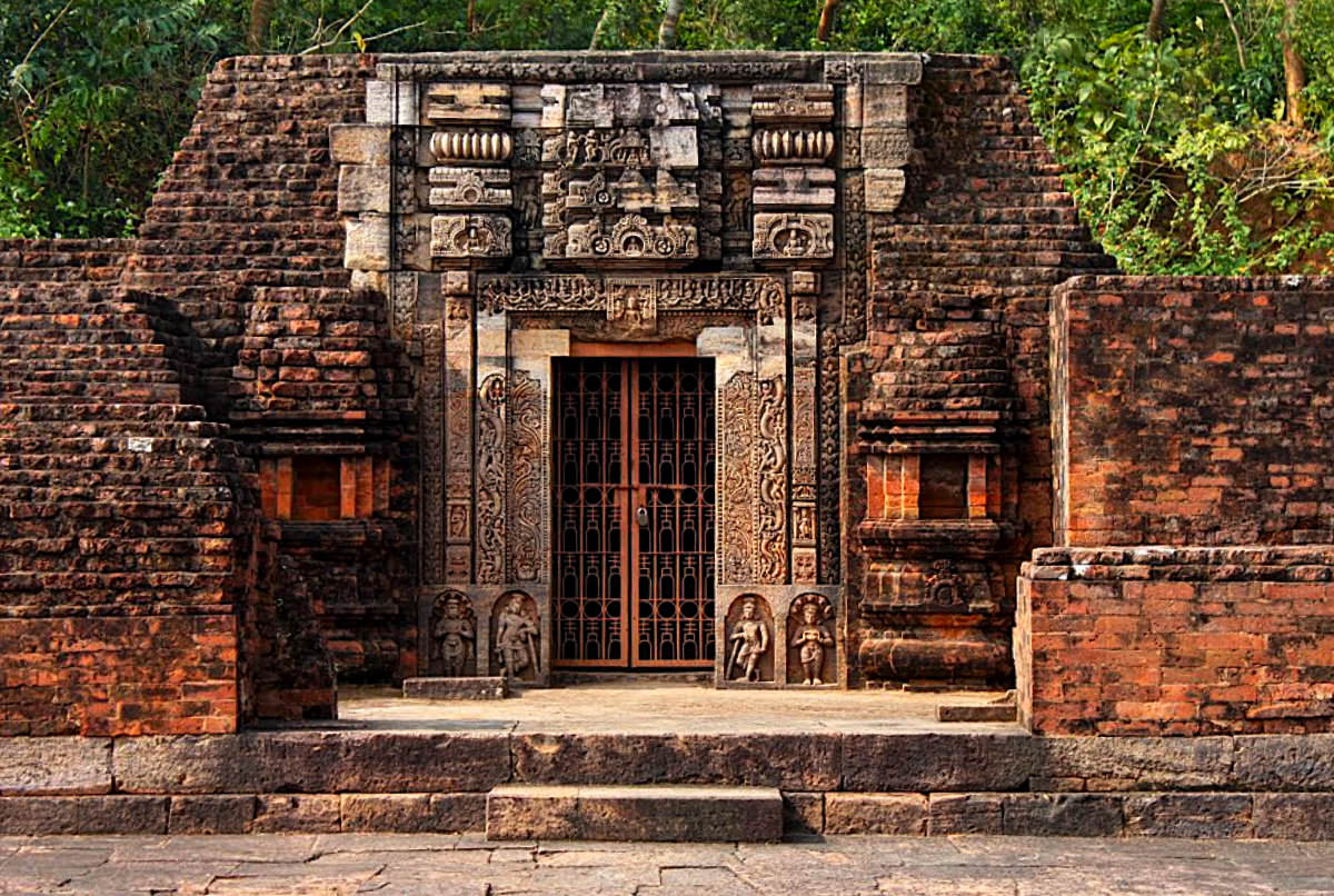 Sanctum of Madhavapura Mahavihara Udayagiri 1