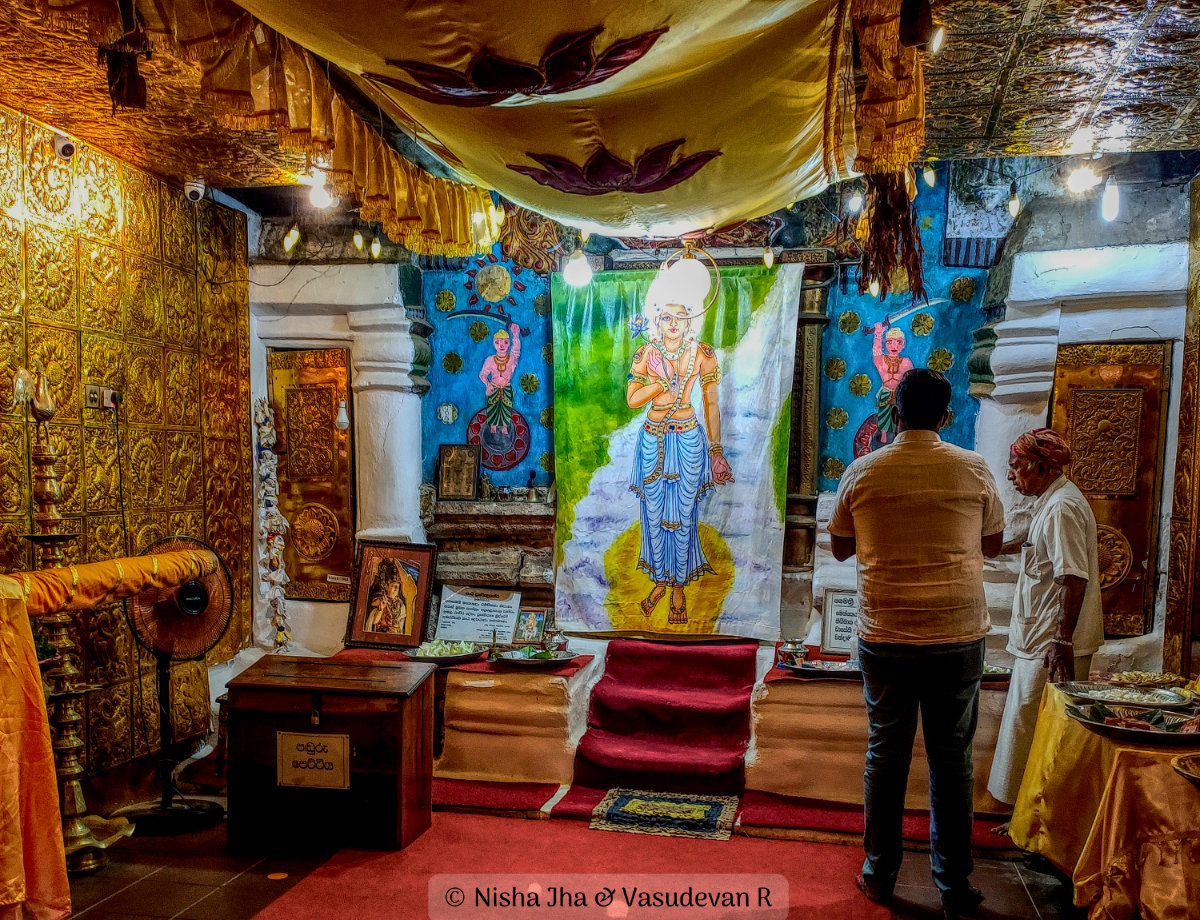 Things to do in Kandy and places to visit in Kandy Natha Devalaya nea dalada Maligawa